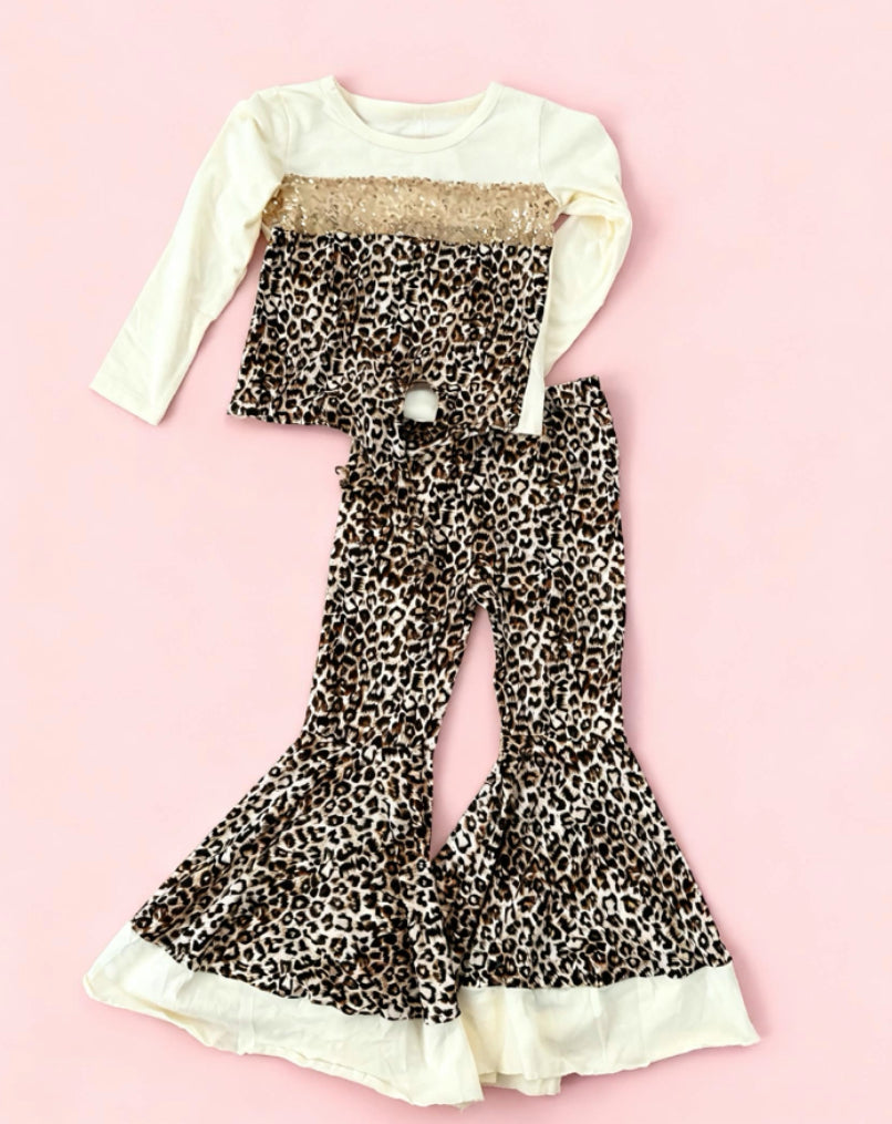 Cheetah print outfit w/ sequins